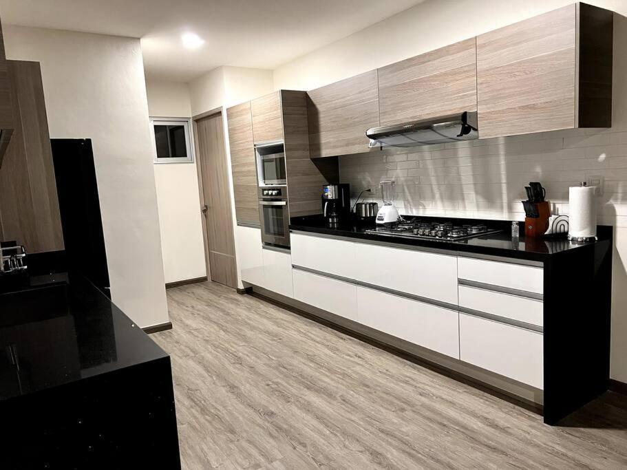 Luxury 3Br Apartment W Pool, Spa & Stunning Views Puebla Exterior photo